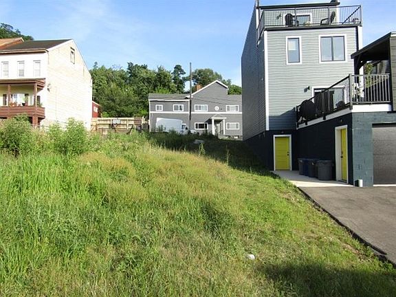 5th image of 5257 Wickliff St