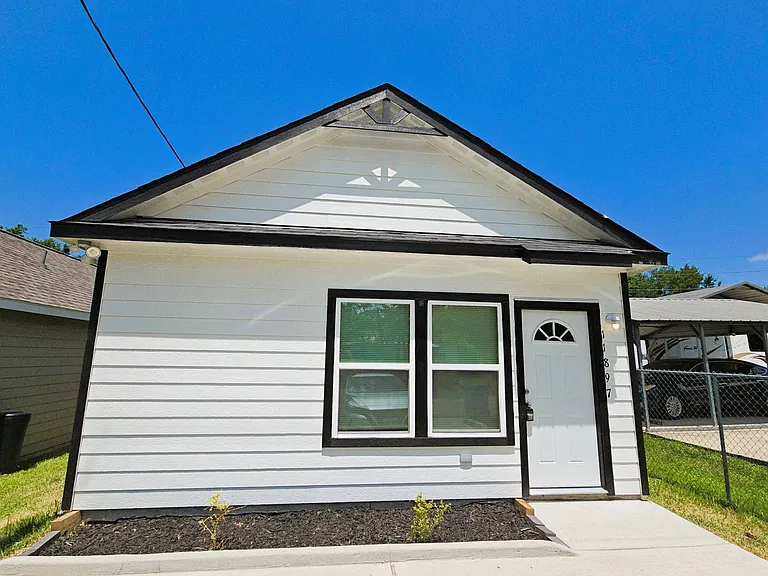 11897 Nelwood St — Photo 1