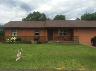 315 Raceview Dr, Ona, WV 25545