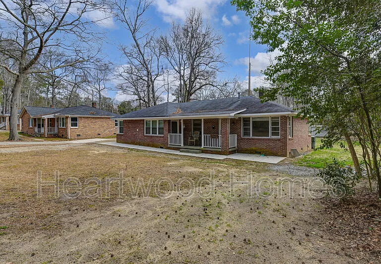3300 Margrave Rd #B — Photo 24