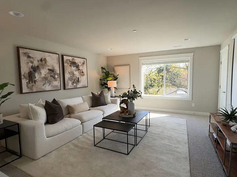 8435 NE 146th St — Photo 3