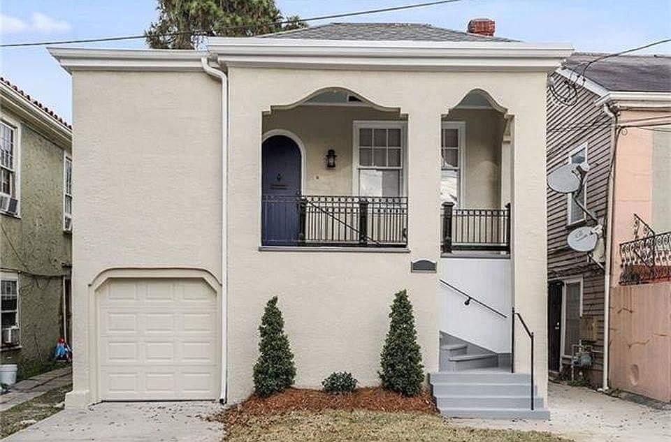 1st image of 4219 Fontainebleau Dr #B