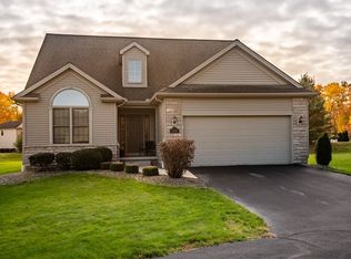 2416 Pebble Creek Ct, Hermitage, PA
