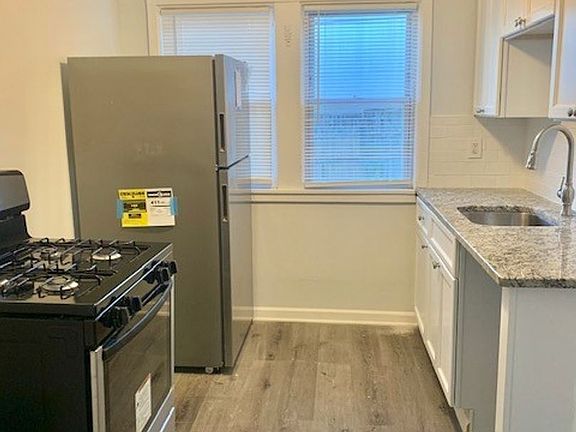 5th image of 1371 W 69th St #Up