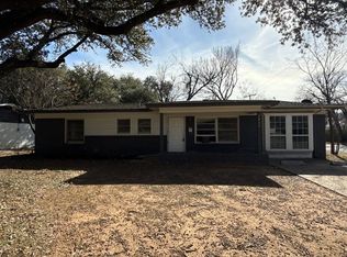 6200 Kentwood Pl, Fort Worth, TX 76112