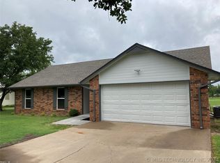 9905 E Palm Tree Rd, Claremore, OK 74019