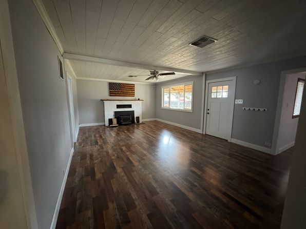 1119 Scenic Dr