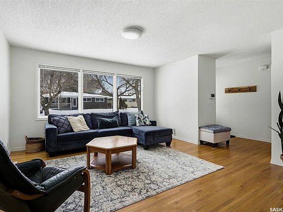 4th image of 12 Montgomery ROAD