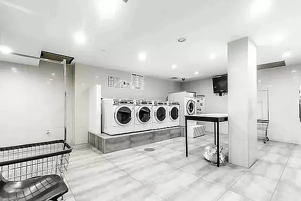 Rented by Metropolitan Property Group | media 32