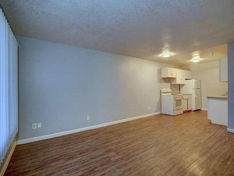 Monte Vista Commons — Photo 13