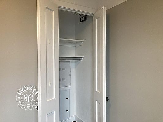 3rd image of 61 Metropolitan Ave #418
