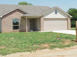 913 Valley View Rd, Enid, OK 73701