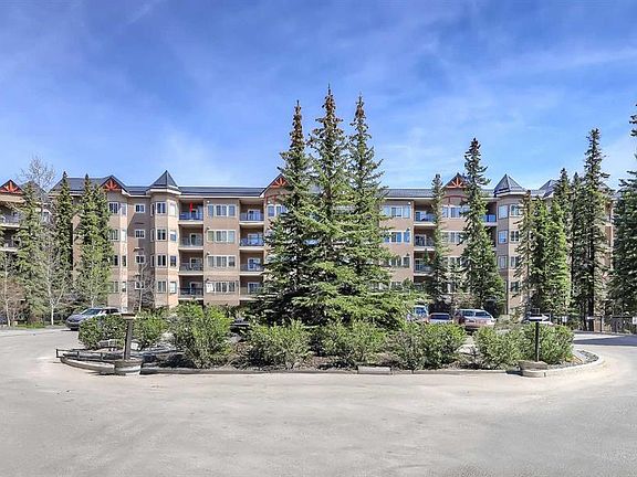 2nd image of 20 W Discovery Ridge Close SW #120