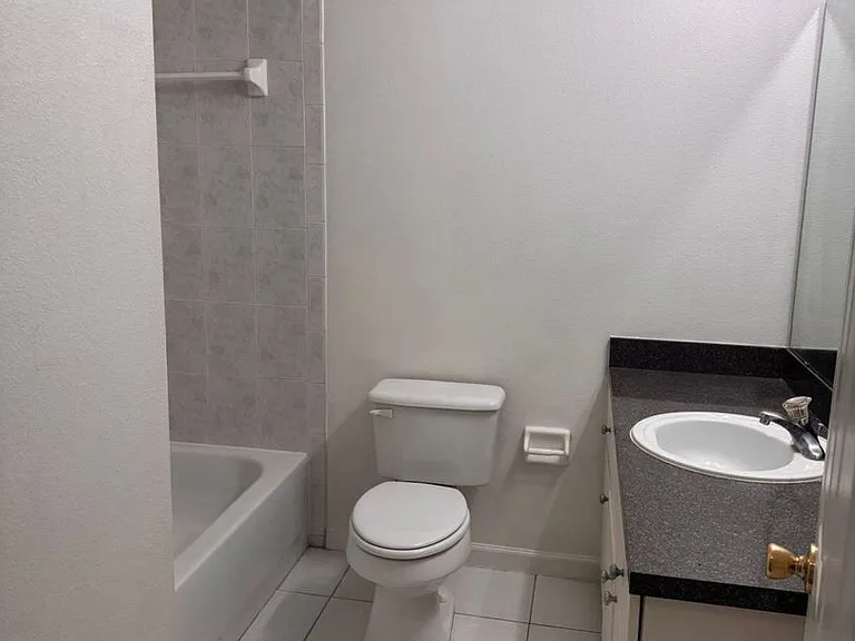 1132 S Pine Ridge Cir #108 — Photo 18