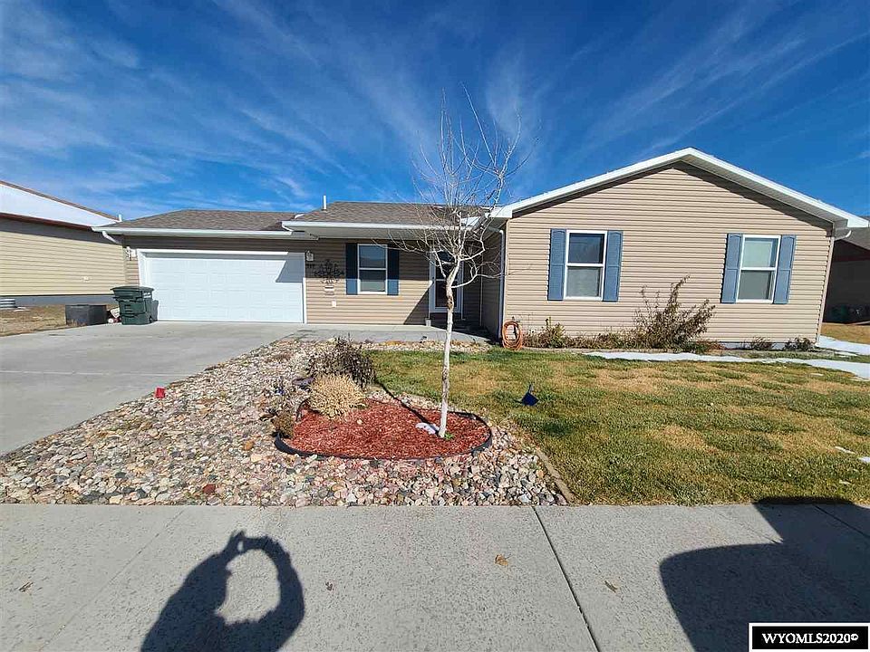 1st image of 969 Meadowlark Dr