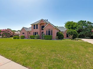 2828 S Lakeview Dr, Cedar Hill, TX 75104