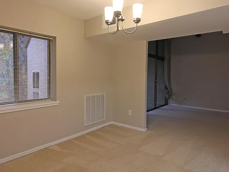 1662 Parkcrest Cir #400 — Photo 11