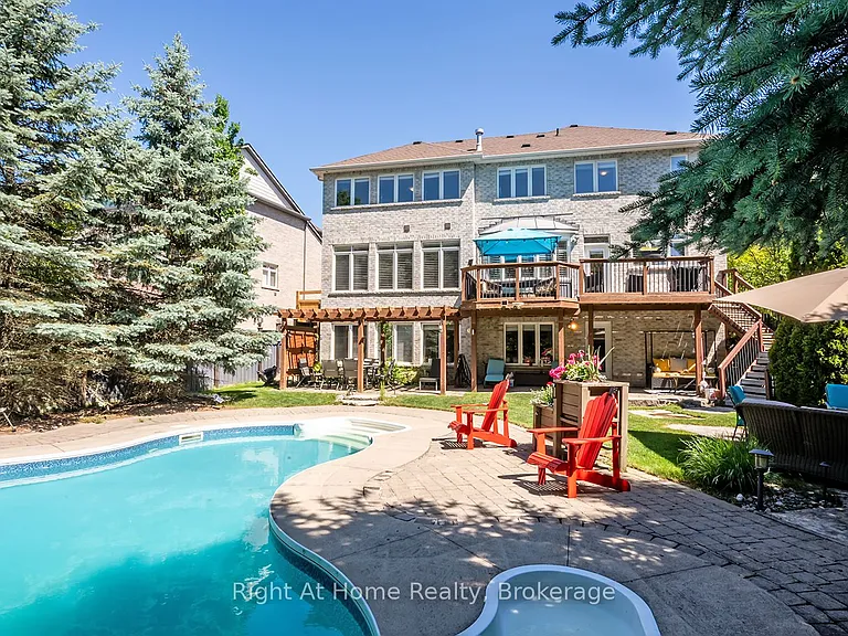 2096 Bingley Cres — Photo 25
