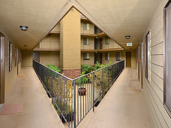 5th image of 7415 5th Ave NE #1-206