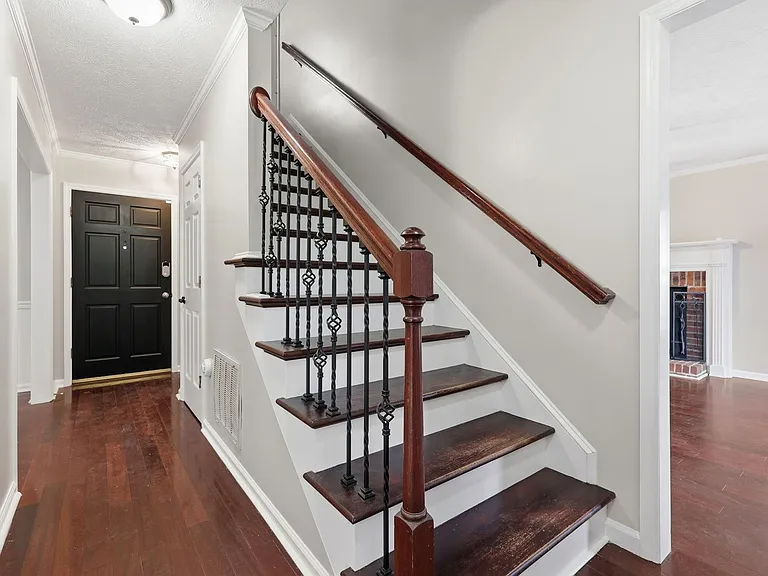 6824 Saint Julian Way — Photo 10