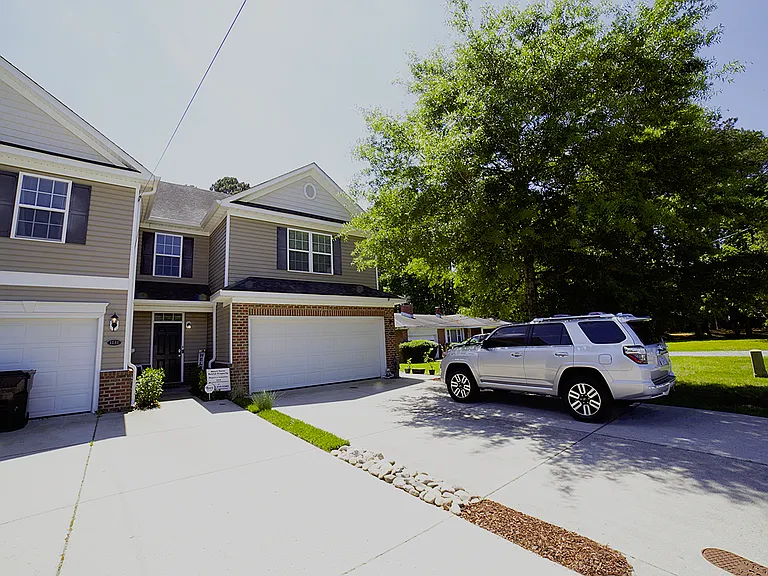 1133 Americus Ave — Photo 1