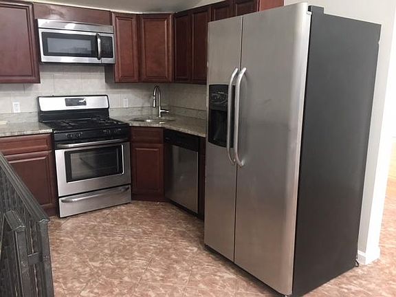 2nd image of 821 New York Ave #22