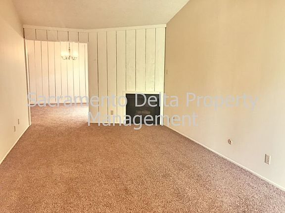 3rd image of 4945 Harrison St