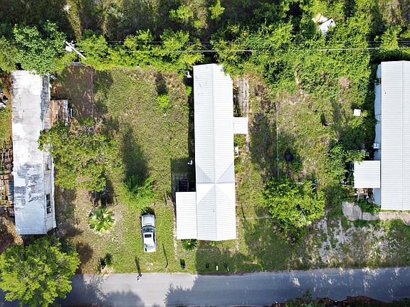 3rd image of 1969 Blankenship Rd
