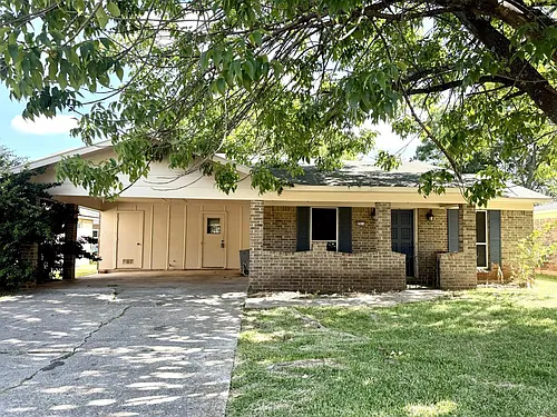 2513 Tilman Dr Photo 1