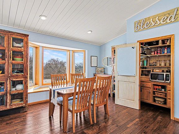 5th image of 4958 Jeffers Ct