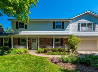 N97W6628 Aspen St, Cedarburg, WI 53012