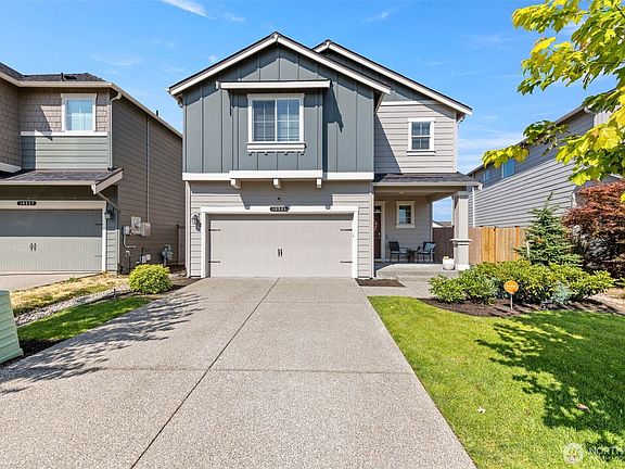 3rd image of 10541 185th Street Ct E