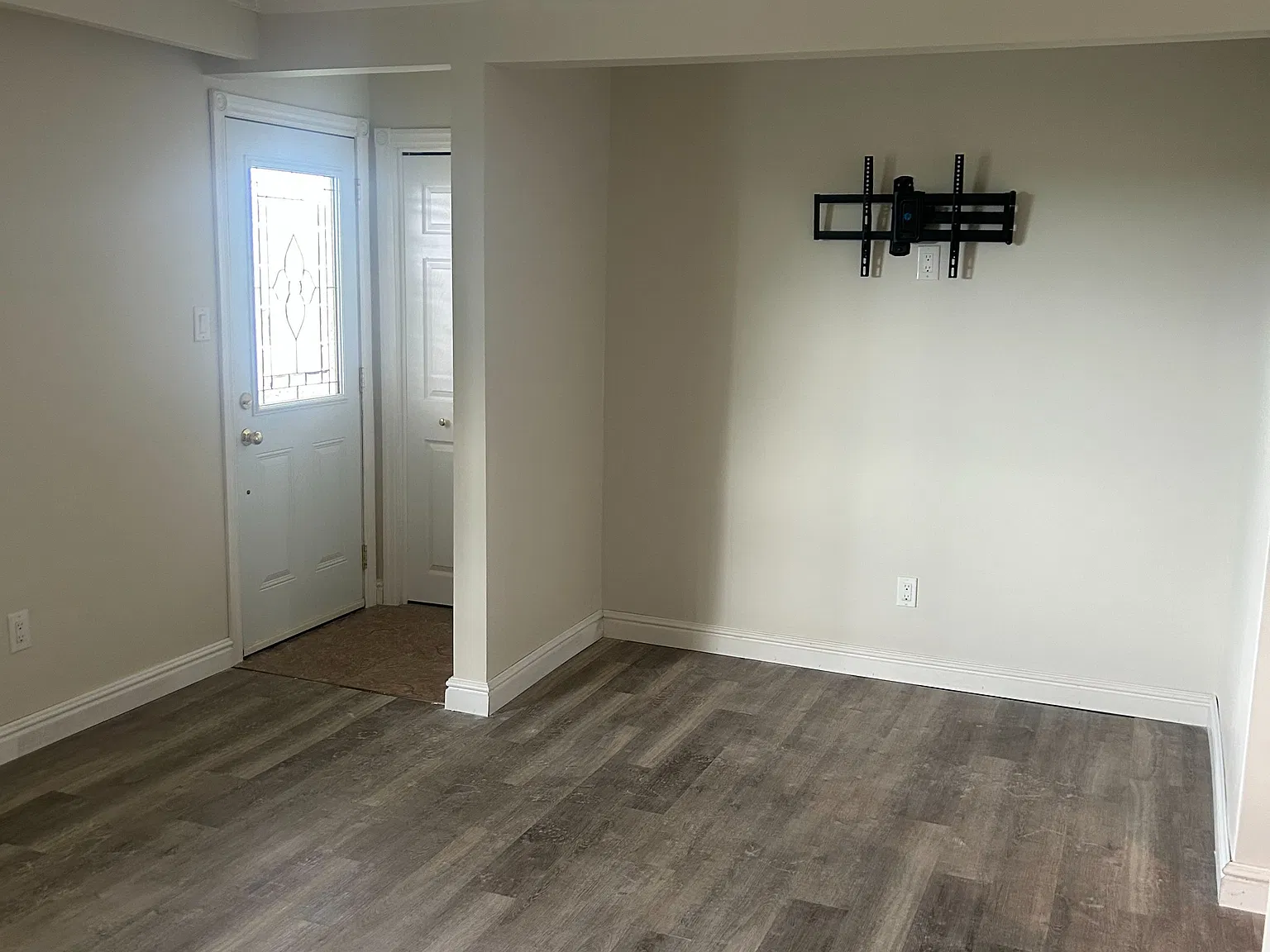3 bed, $2,685 — Photo 1