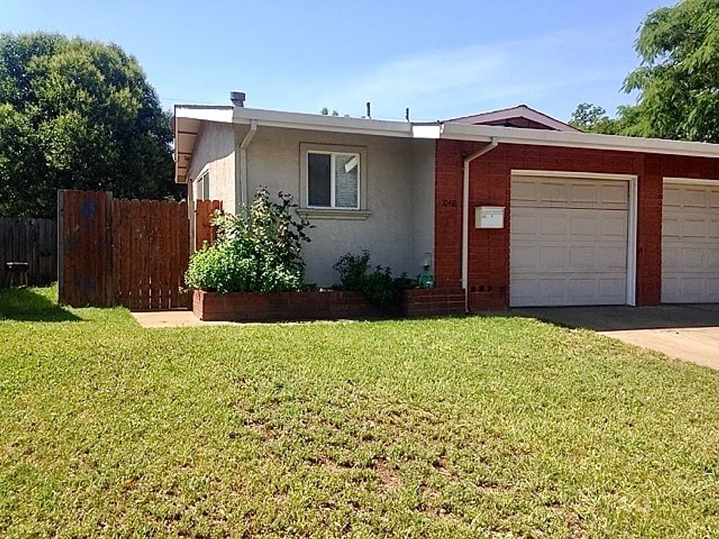 10418 Buena Plaza Cir photo 1