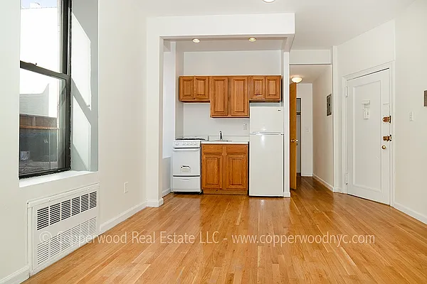 Rented by Copperwood Real Estate | media 11