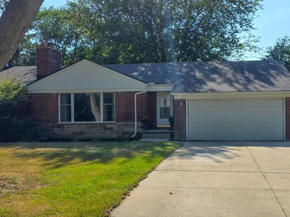 14111 Hillcrest St, Livonia, MI 48154