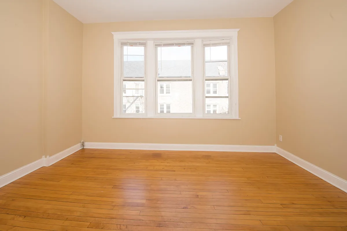 Building Photo - 3337 S Morgan St #3R