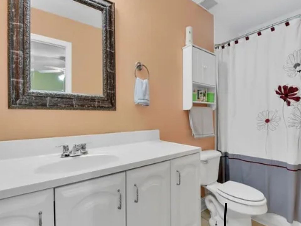 1st image of 4625 Leonard Blvd S #4627