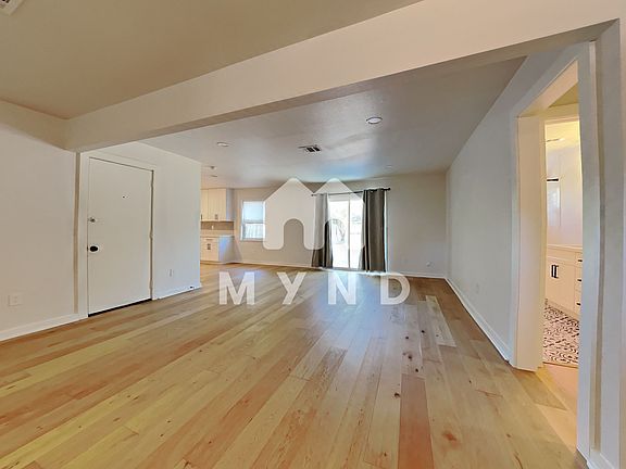 3rd image of 5854 Effingham Dr