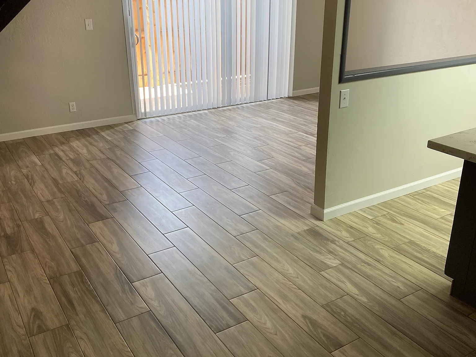 2 bed, 1.5 bath, 988 sqft, $1,500 — Photo 3