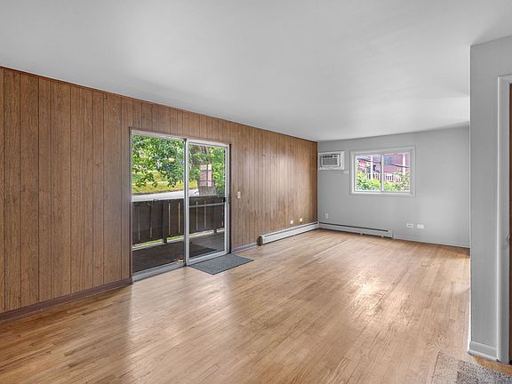 2nd image of 207 Fremont St APT 3