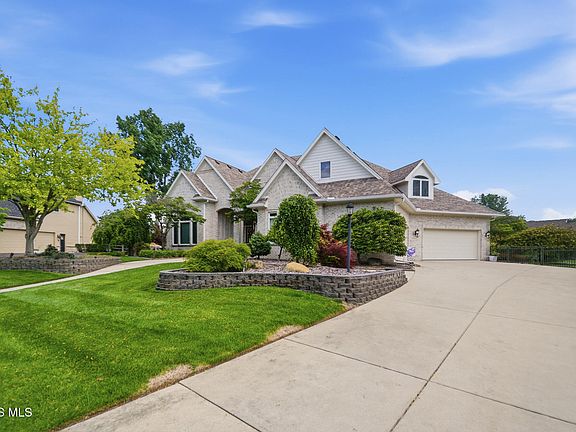4th image of 4754 Swathmore Pl