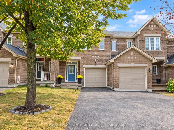 177 Saddlesmith Cir, Ottawa, ON K2M 2Y6