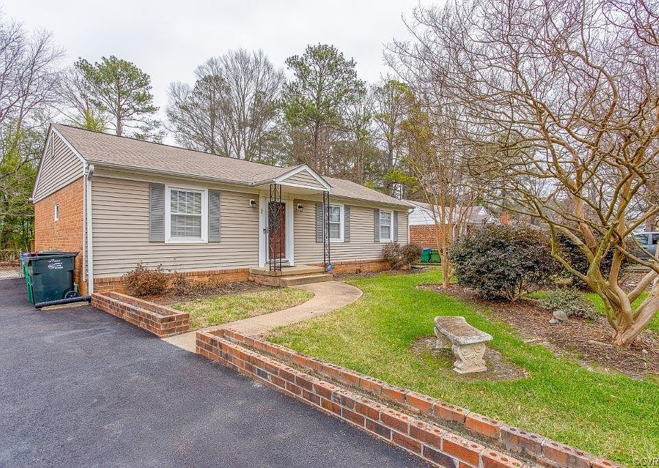 1st image of 509 Vaden Dr