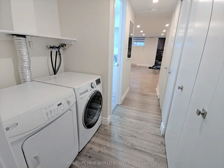 158 Coxwell Ave #BASEMENT — Photo 7