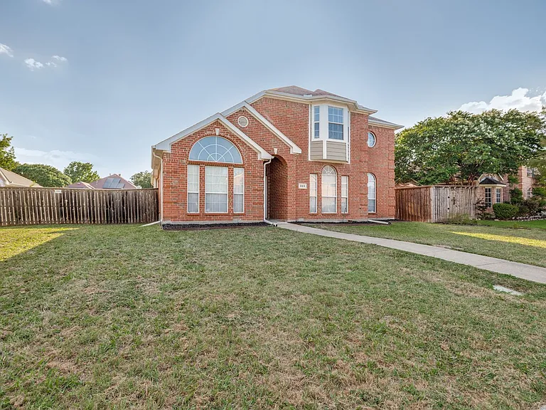 305 Boulder Creek Dr — Photo 2