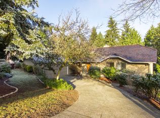 21014 NE 44th St, Sammamish, WA 98074