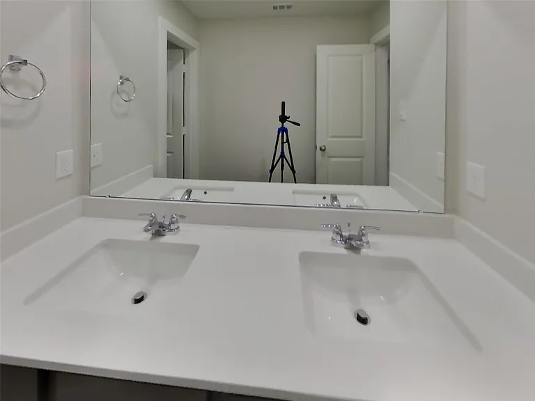 22710 Terrazzo Dr — Photo 13