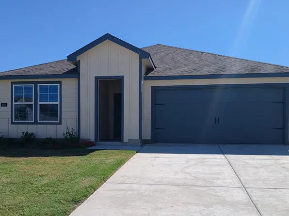 215 Whispering Pine Dr, Royse City, TX 75189