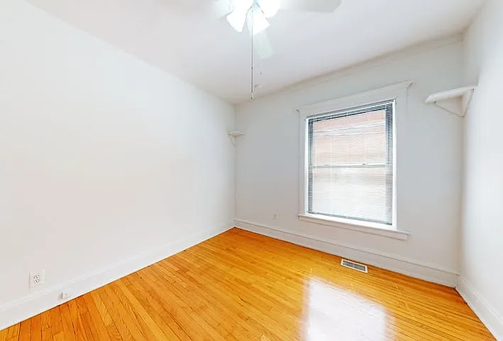 5218-5220 S. Kimbark Avenue — Photo 16